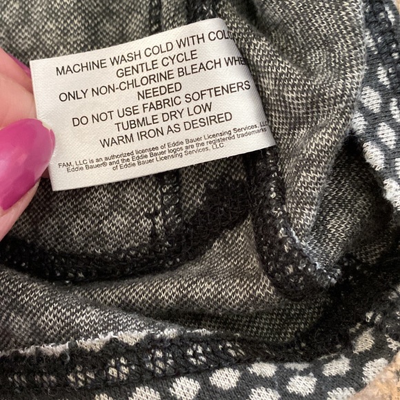 Eddie Bauer Black and White or Gray Pullover Partial Zip Top S - Picture 11 of 17